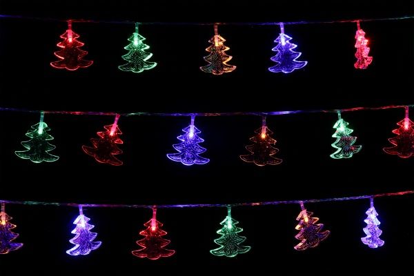 Электрогирлянда линейная внутренняя встроенный светодиод (LED) 30 ламп 3м Разноцветные елочки LD030M-FT 