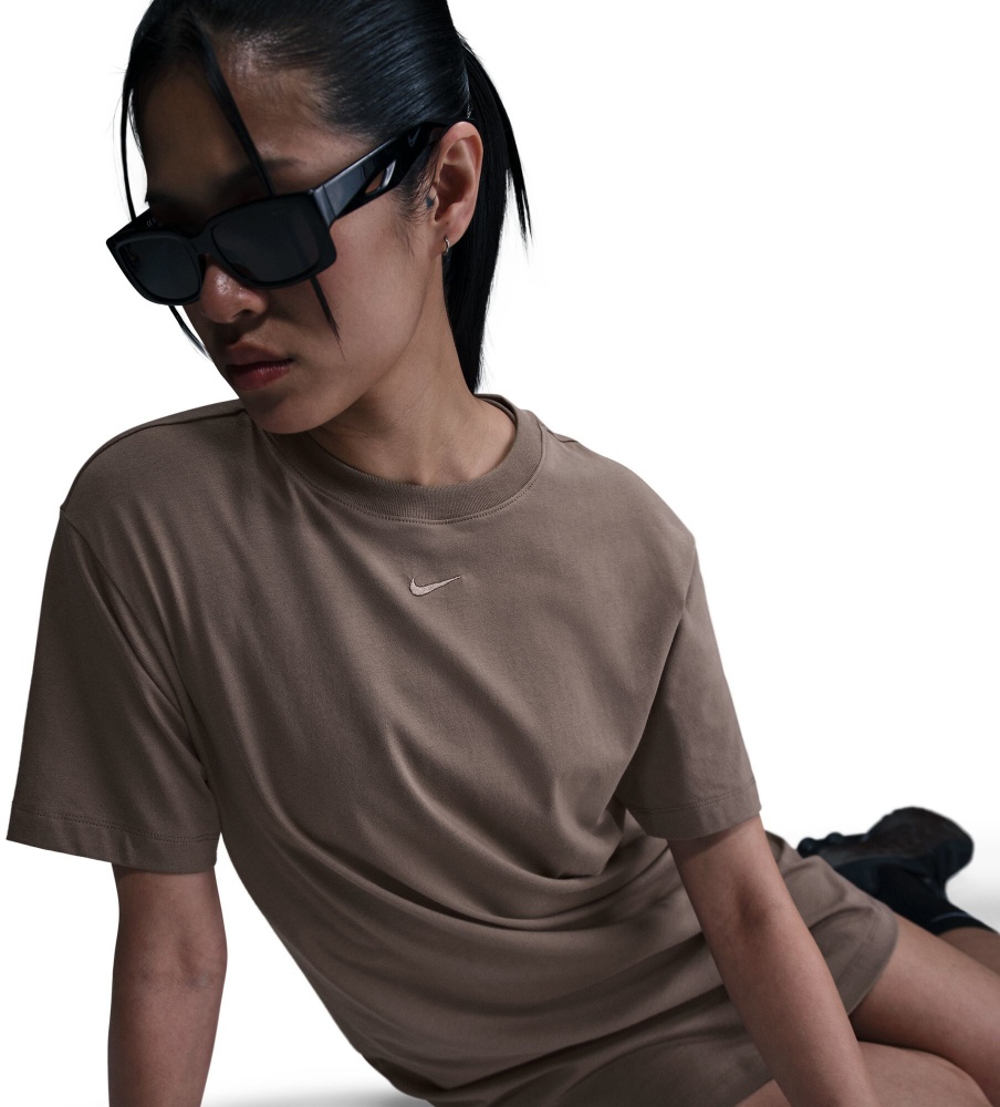 Платье Nike W NSW ESSNTL SS DRESS TSHRT DV7882-233 р.S бежевый