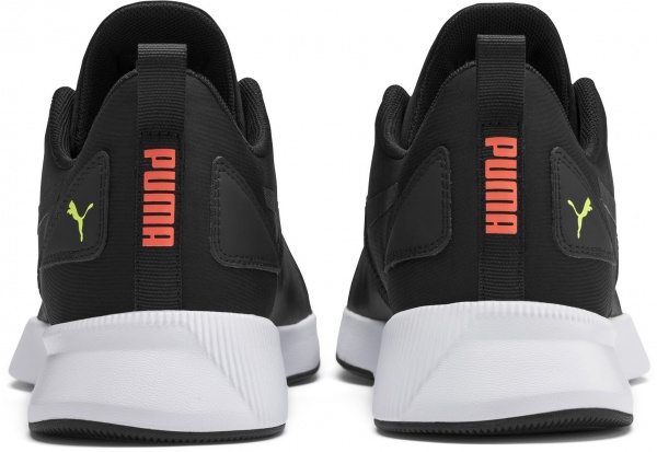 Кроссовки Puma FLYER RUNNER 19225713 р.44 черно-белый