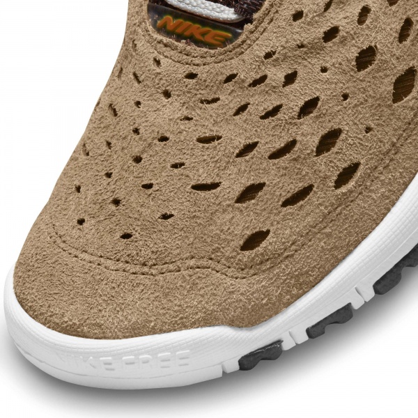Кроссовки Nike FREE RUN TRAIL CW5814-200 р.41 US 8 26 см коричневый