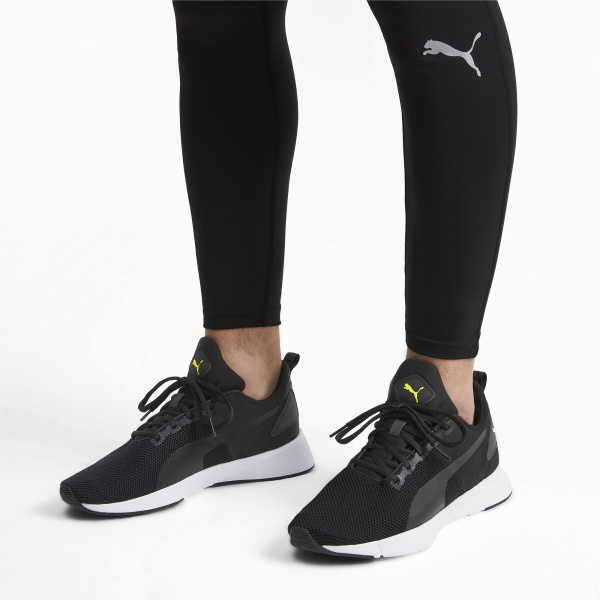 Кроссовки Puma FLYER RUNNER 19225713 р.42 черно-белый
