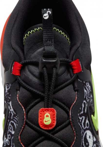 Кросівки Nike RUN FLOW JP DV3106-001 р.40 чорний