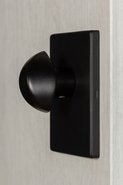 Двері вхідні К-8 (квадро) 539/237 mamba morion / рустик авиньйон блан 2050x950 мм праві