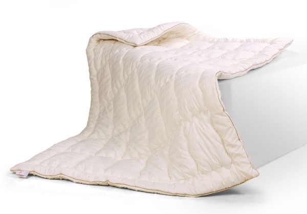 Ковдра вовняна Mikrosatin Gold Woolen Hand Made 169 зима (2200000460455) 140x205 см MirSon