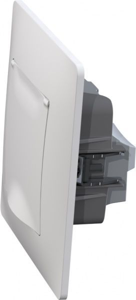 Розетка с заземлением Plank Electrotechnic Classic/Nordic со шторками с крышкой белый PLK0551031