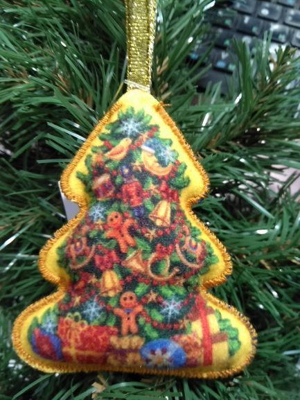 Подвеска фетровая Елка игрушки 8,5 см