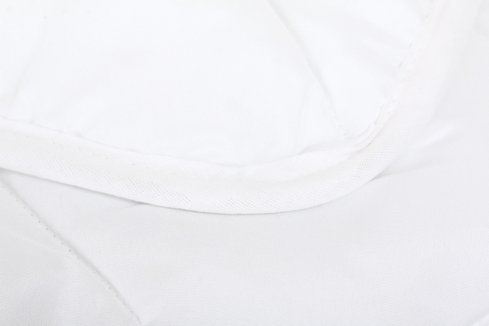 Ковдра ДіАрт 100x140 білий