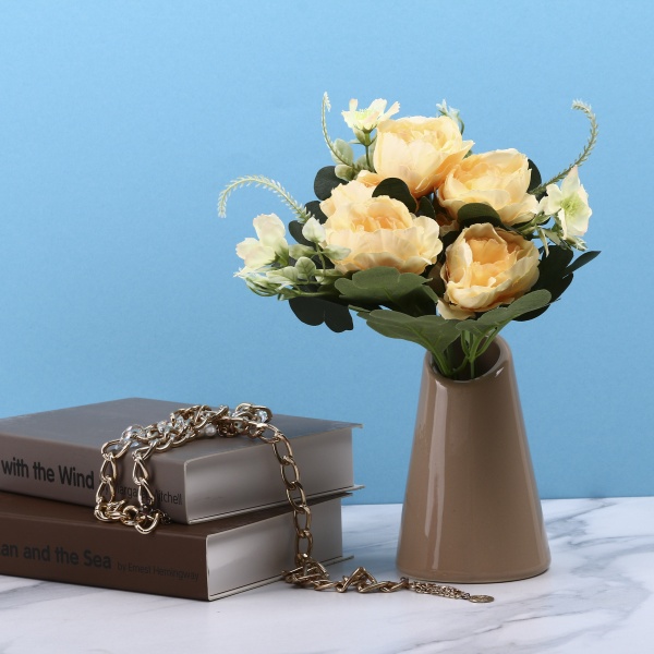 Ваза керамічна Eterna бежевий 4,5х4,5х13 см 105-13 