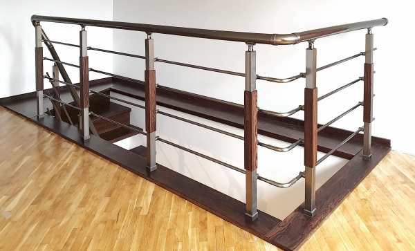 Стійка для перил Хай-тек горіх