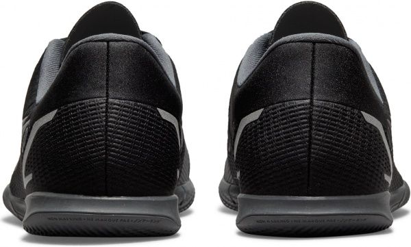 Футзальне взуття Nike JR VAPOR 14 CLUB IC CV0826-004 р. 1,5Y черный
