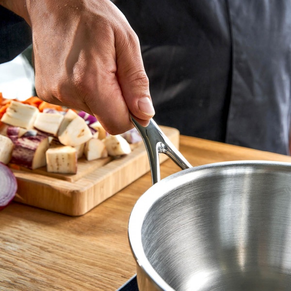 Сотейник конический 18 см Silvinox Atlantis 7 40850-926-0 Demeyere