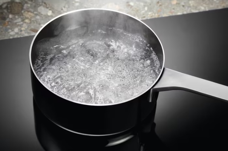 Варильна поверхня індукційна Electrolux CIV634