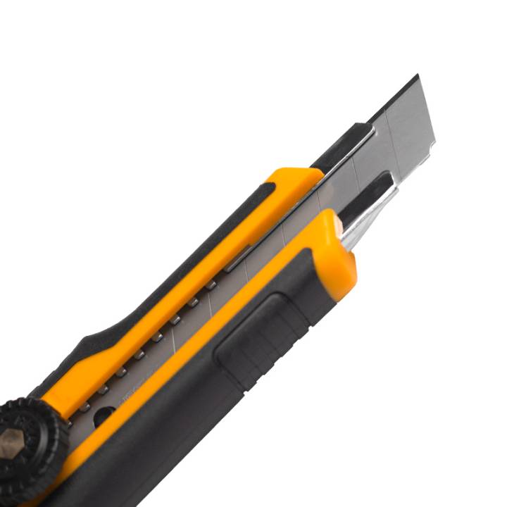 Нож сегментный Tolsen 18 мм с фиксатором + 3 лезвия 30092