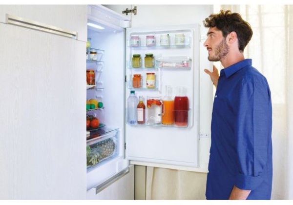 Встраиваемый холодильник Candy CBL3518EVW