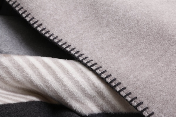 Плед Modern Stein 150x200 см серый Joop! 