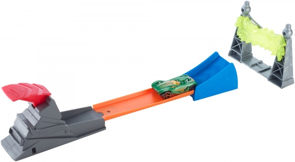 Трек Hot Wheels Шалені тренування FWM85