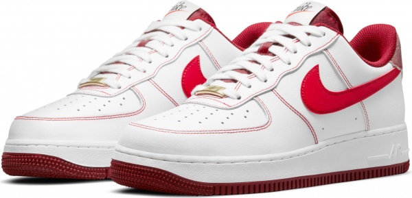 Кроссовки Nike Nike Air Force 1 '07 DA8478-101 р.US 9,5 бело-красный