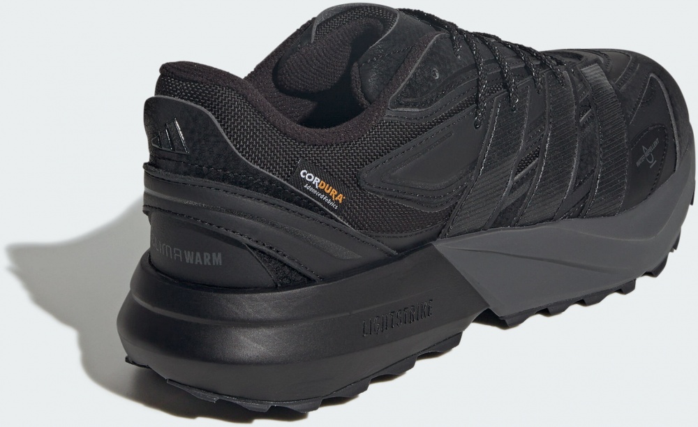 Кросівки Adidas LIGHTBLAZE ATR JP7772 р.41 1/3