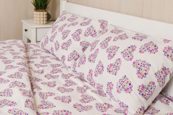 Комплект постільної білизни Великі серця євро білий із різнокольоровим Rigel 