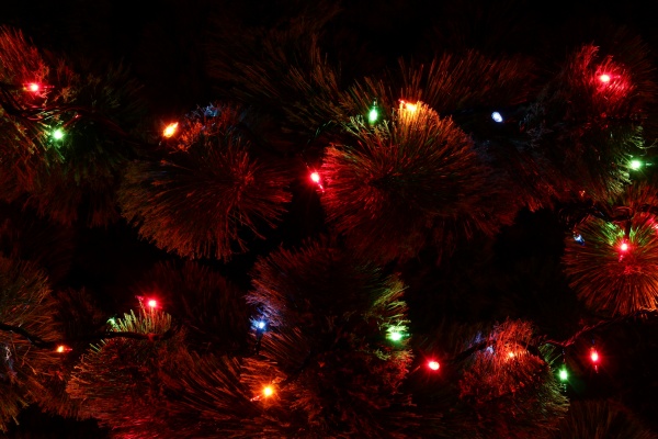 Электрогирлянда линейная разноцветная ES00140/4F 140 ламп 8 м 