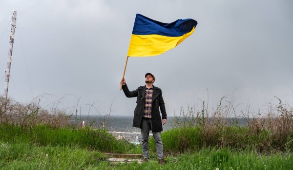 Флаг Украины сувенир «Ко Дню Победы в банке»