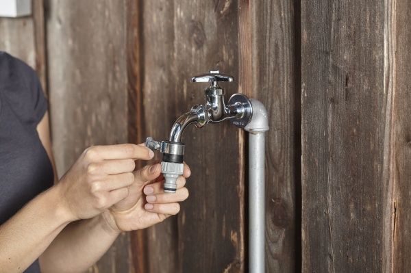 Штуцер для шланга Gardena без резьбы для кранов 14-17 мм 2908-26