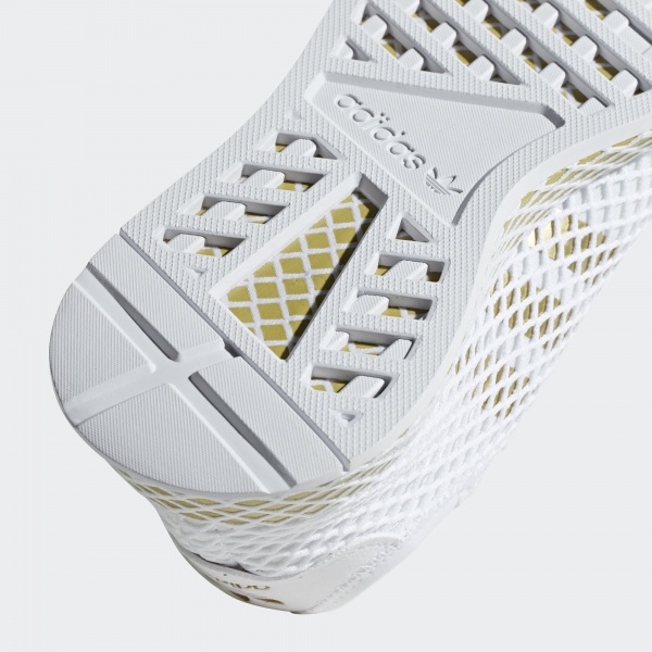 Кросівки Adidas DEERUPT RUNNER W CG6087 р.6,5 білий