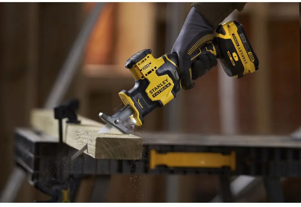 Пила сабельная Stanley FatMax SFMCS305B