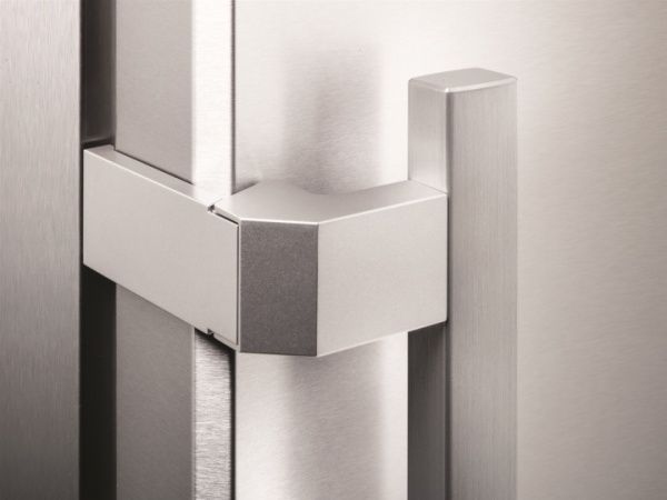 Холодильник Liebherr CN 5735