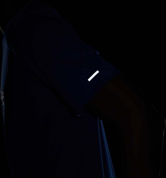 Футболка Nike M NK DF MILER TOP SS WR GX DA1181-480 р.XL блакитний