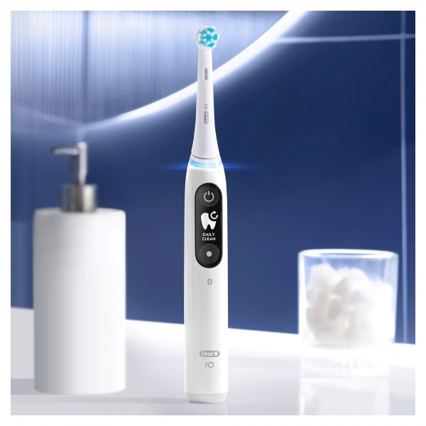 Электрическая зубная щетка Oral-B iO Серія 6 белая
