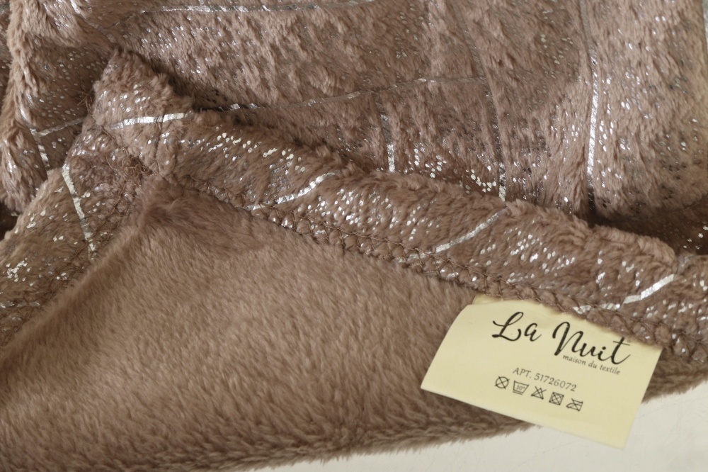 Плед Phoenix 200x220 см коричневий La Nuit