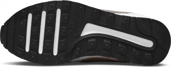 Кросівки Nike MD Valiant CN8558-105 р.US 3,5Y білий