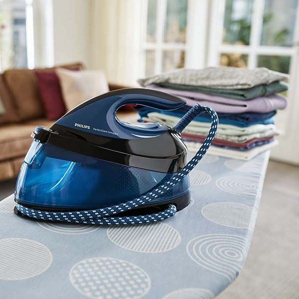 Утюг с парогенератором Philips GC7833/80 PerfectCare Compact