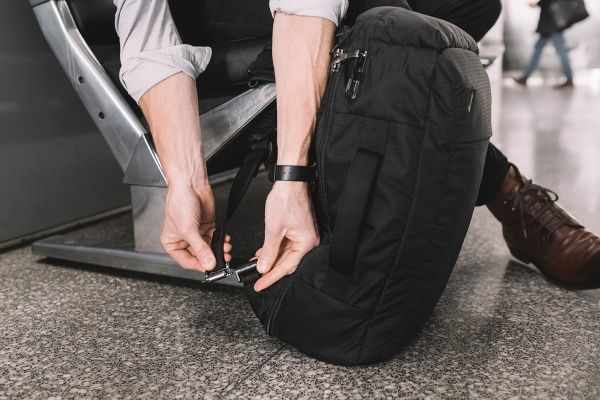 Рюкзак Pacsafe Vibe 28 15.6