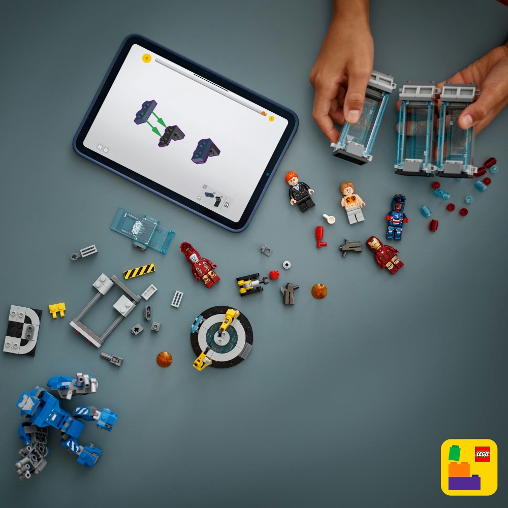 Конструктор LEGO Super Heroes Marvel Лабораторія Залізної Людини: зал обладунків 76315