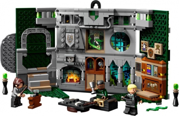 Конструктор LEGO Harry Potter Прапор гуртожитку Слизерин 76410