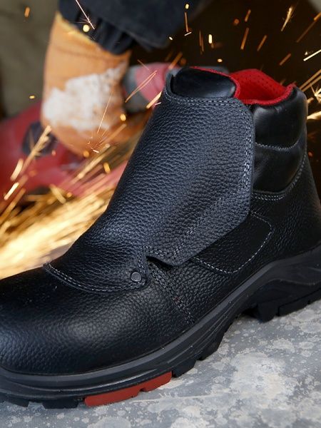 Ботинки Talan для сварщика р.43 КА6315(red)с2/3-21(black/red) черный с красным