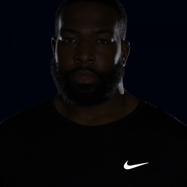 Футболка Nike M NK DF MILER TOP SS CU5992-010 р. L чорний