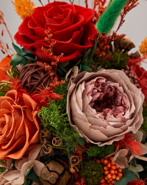 Квіткова композиція Floretta в колбі Терракот M