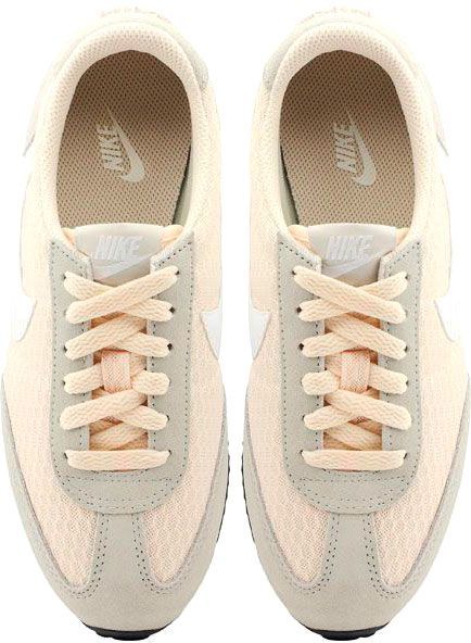 Кросівки Nike WMNS OCEANIA TEXTILE 511880-802 р.7,5 персиковий