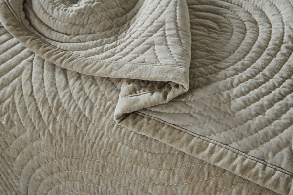 Покривало Velvet Circle 240x260 см La Nuit бежевий 