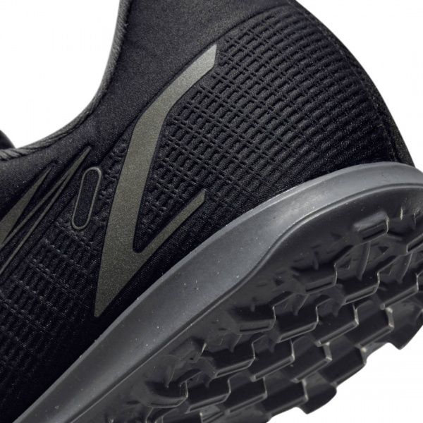 Сороконожки Nike JR VAPOR 14 CLUB TF CV0945-004 р. US 1,5Y черный