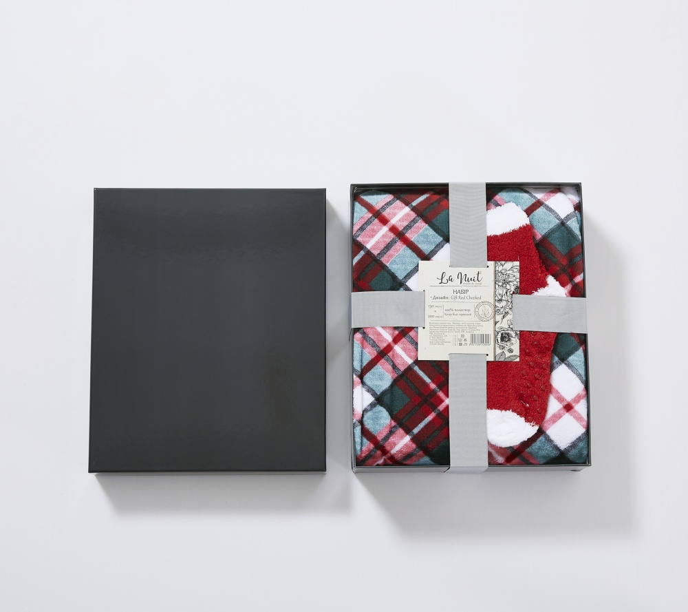 Набор Gift Red Checked плед и носки 150x200 см красный