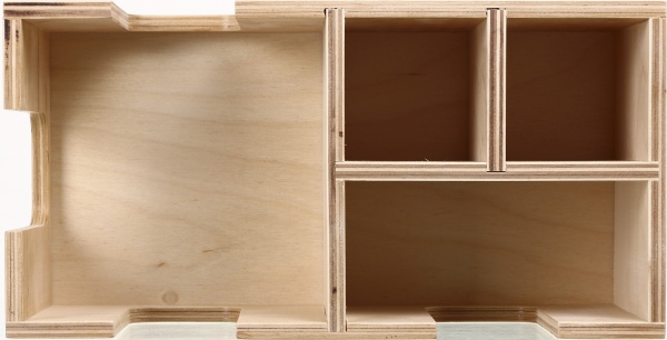 Органайзер настільний дерев'яний лакований 27х10х14 см BI-07