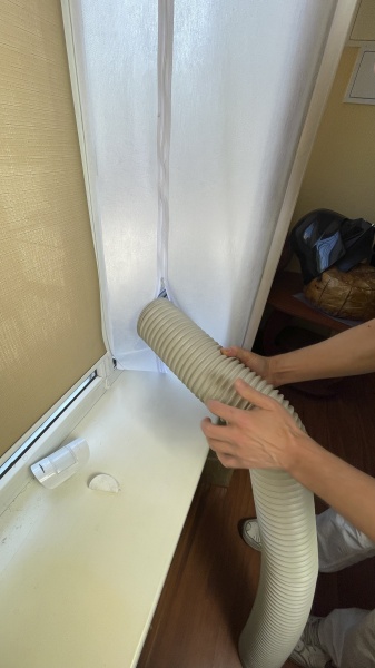 Система для монтажа мобильного кондиционера 