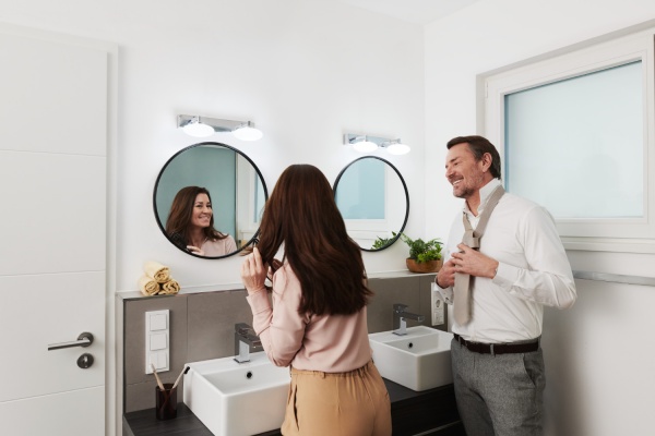 Світильник світлодіодний Ledvance Smart+ Wifi Orbis Wall Elypse 340 мм 12 Вт срібний 3000-6500 К 