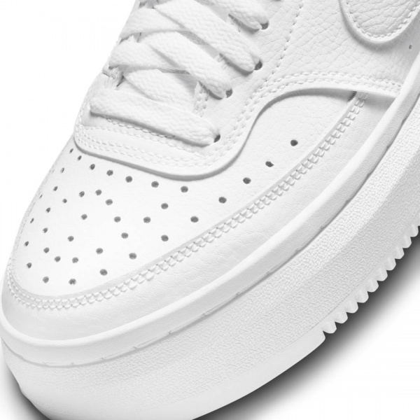 Кросівки Nike Court Vision Alta DM0113-100 р.US 9,5 білий