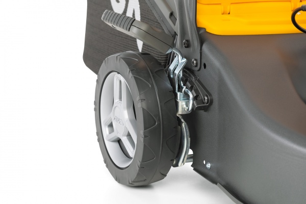 Газонокосилка бензиновая Stiga Collector48SB