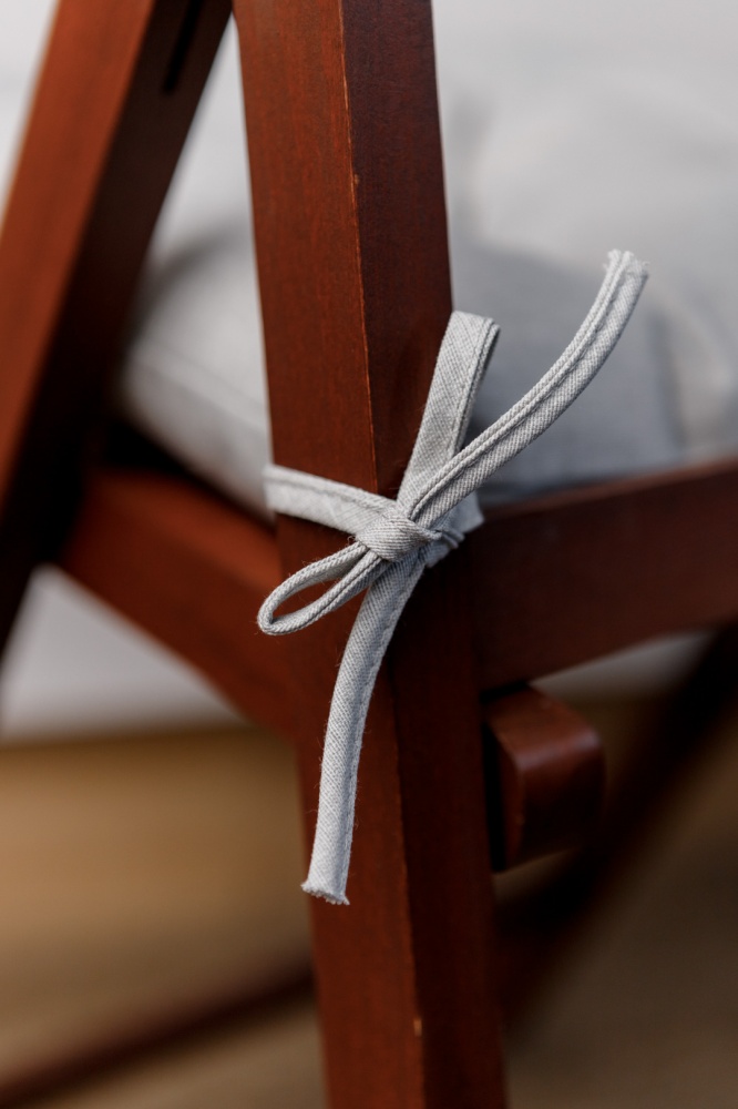 Подушка на стілець